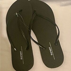 Old Navy Black Flip Flops